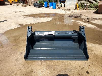 Bobcat Combination Bucket